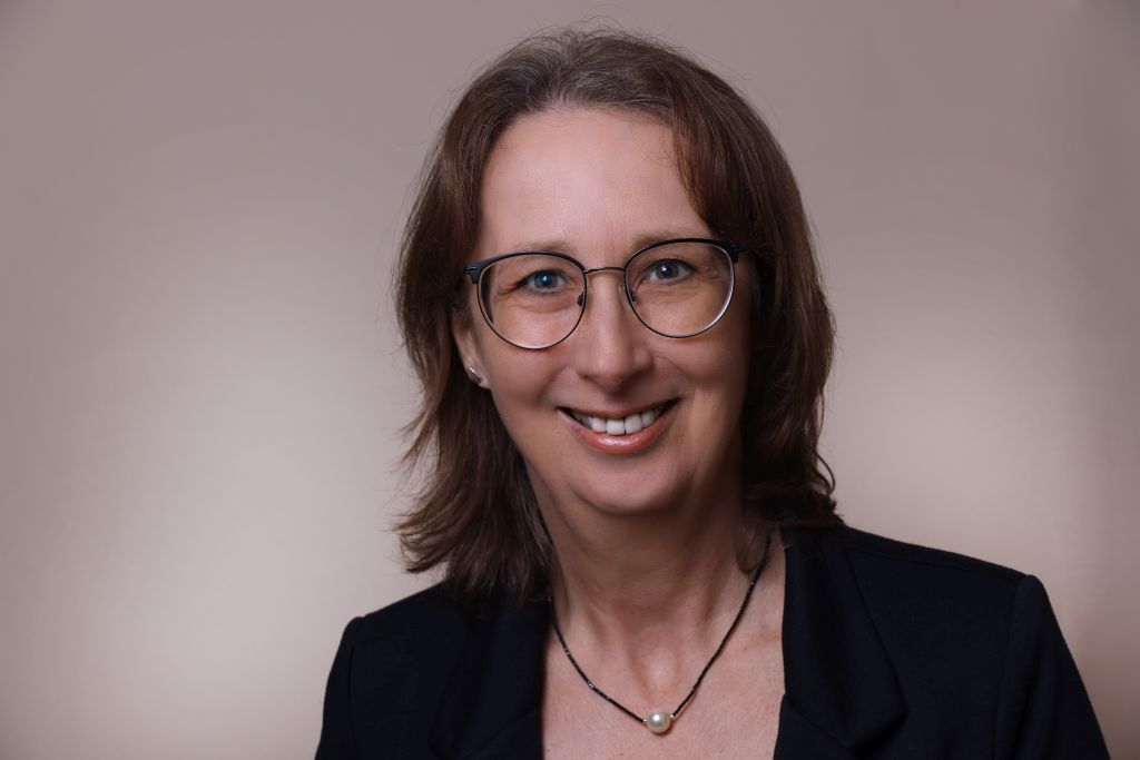 Claudia Jung